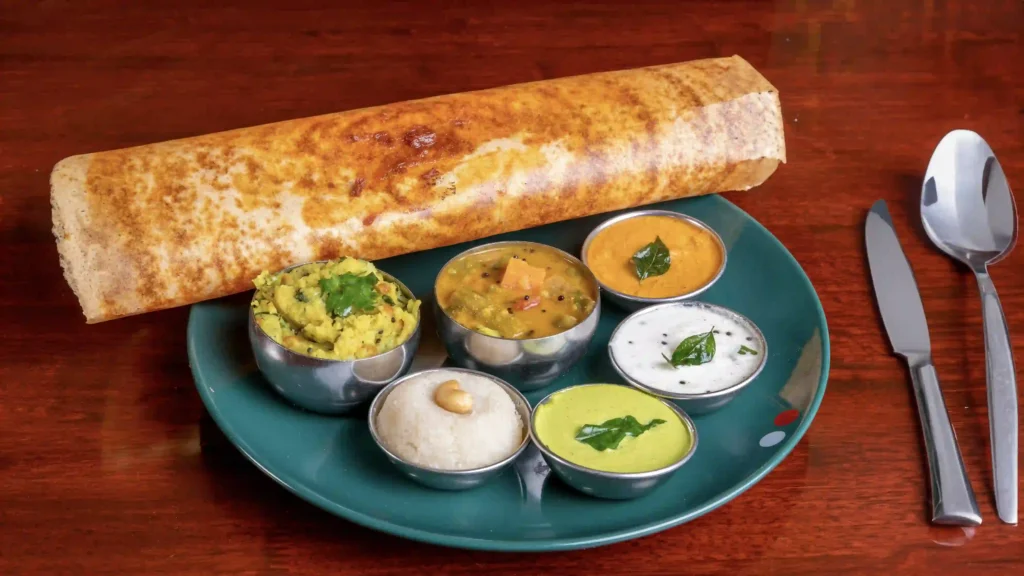 Hot Dosa served with chutneys